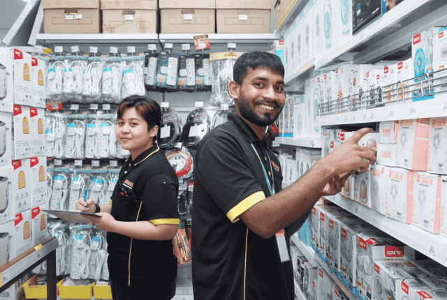 Mall Staff Hiring 2026 – Salesman, Sweeper, Security Guard & Helper Positions